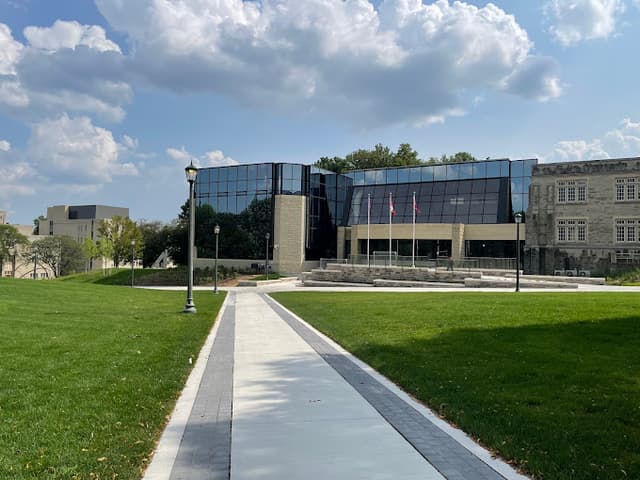 university-img